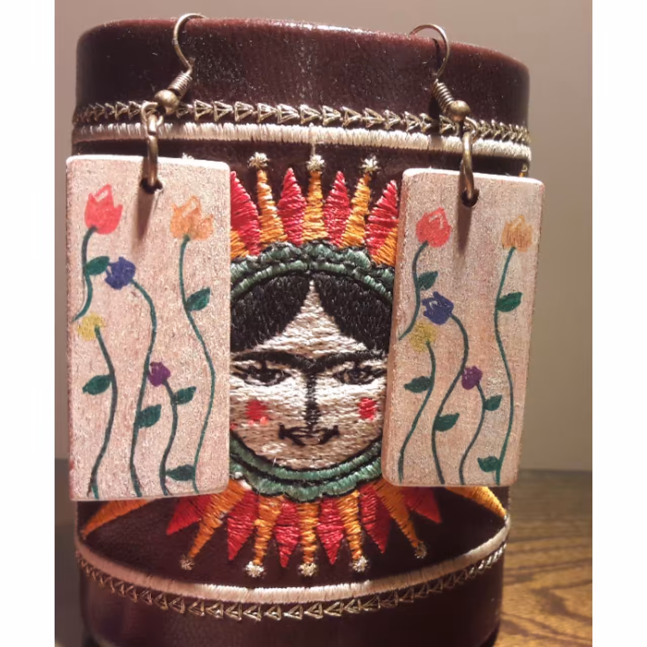 گوشواره چوبی طرح گل