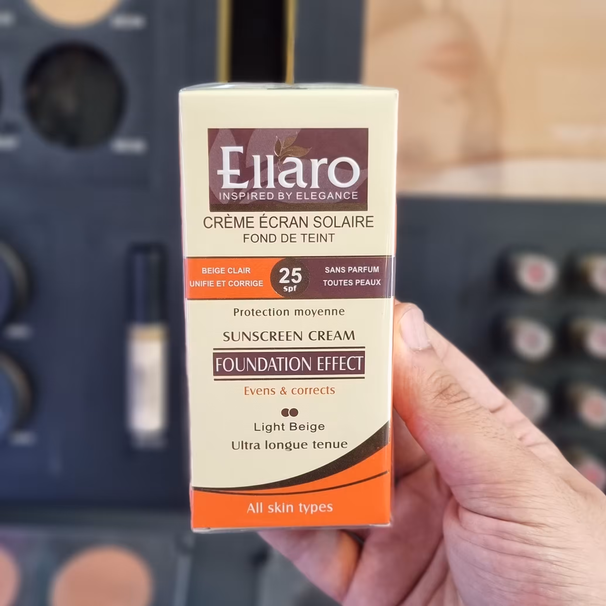 ضد آفتاب الارو Ellaro رنگ بژ روشن(دو نقطه ) spf25 مناسب انواع پوست (اصل)