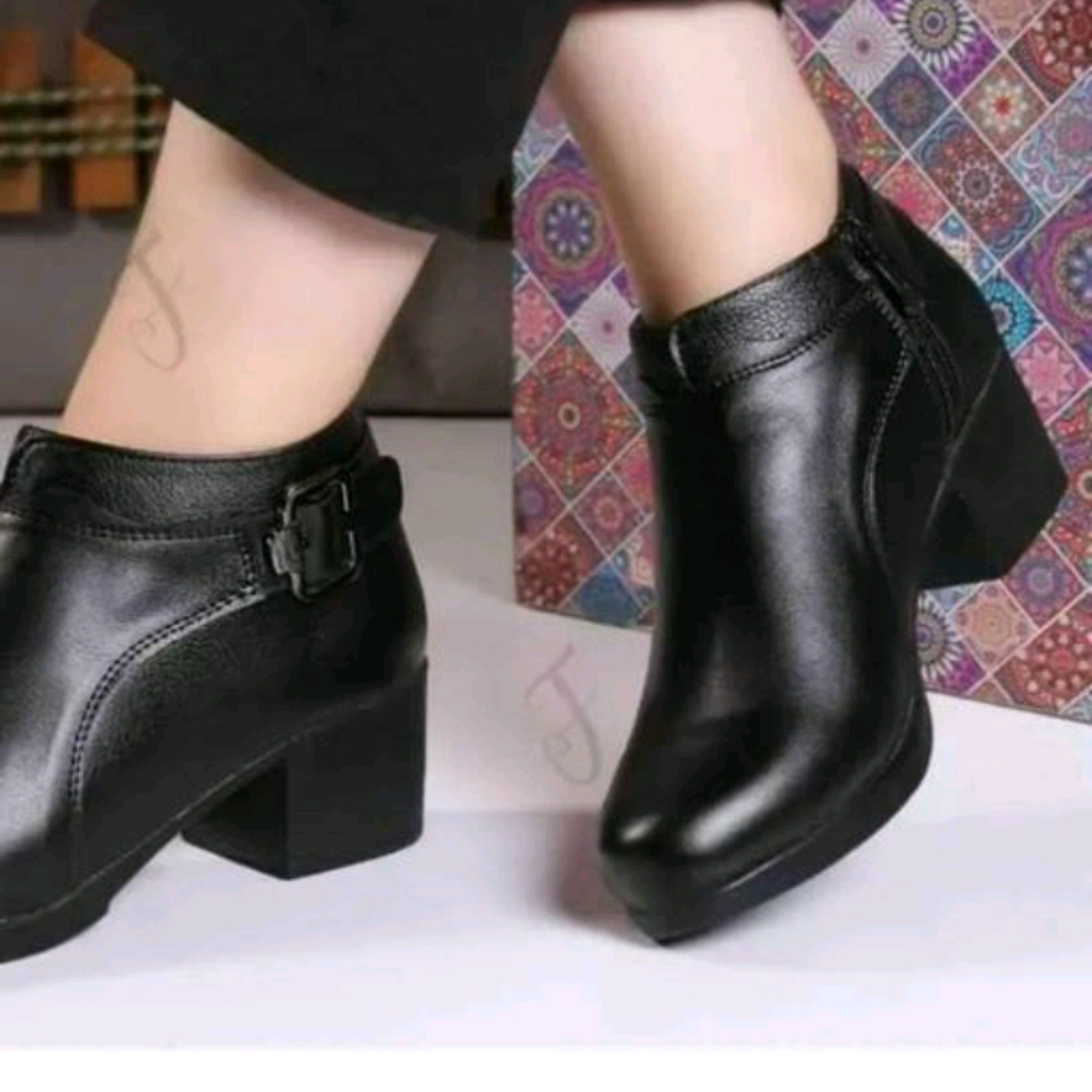 نیم بوت شیک و با کیفیت پاخور عالی 