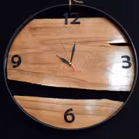 ساعت چوبی