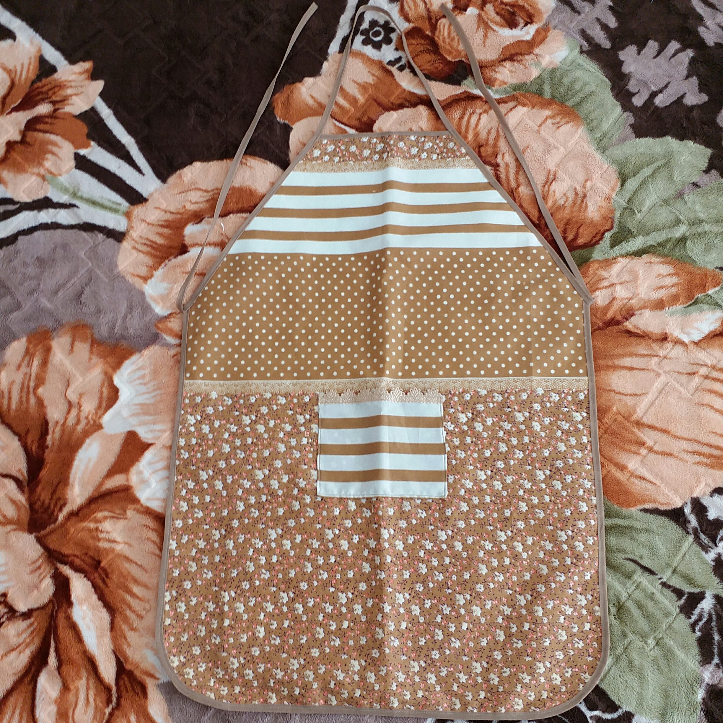 پیشبند ساده آشپزخانه 