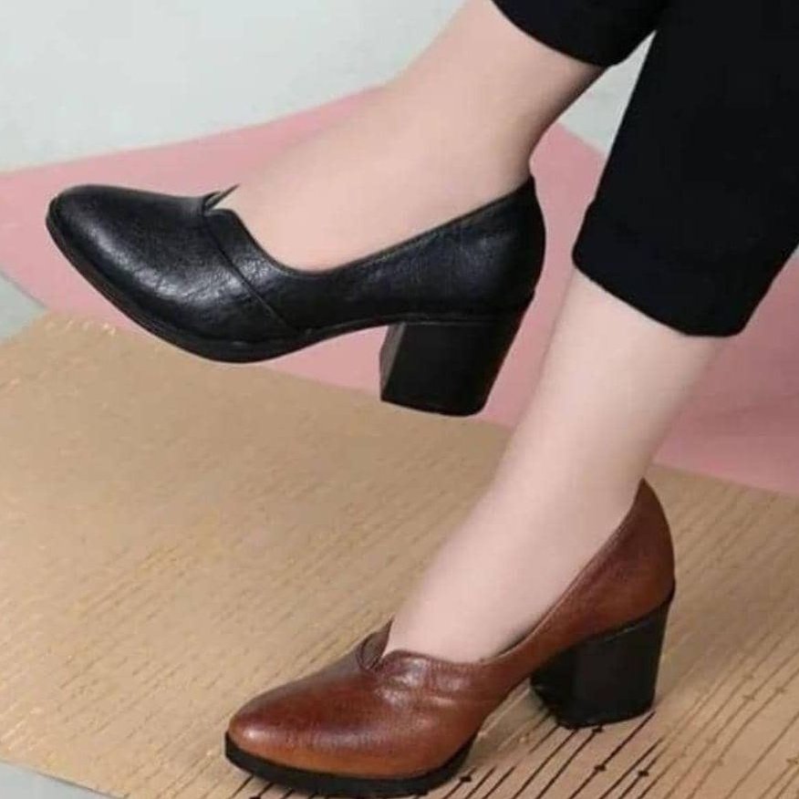 کفش پاشنه دارطبی