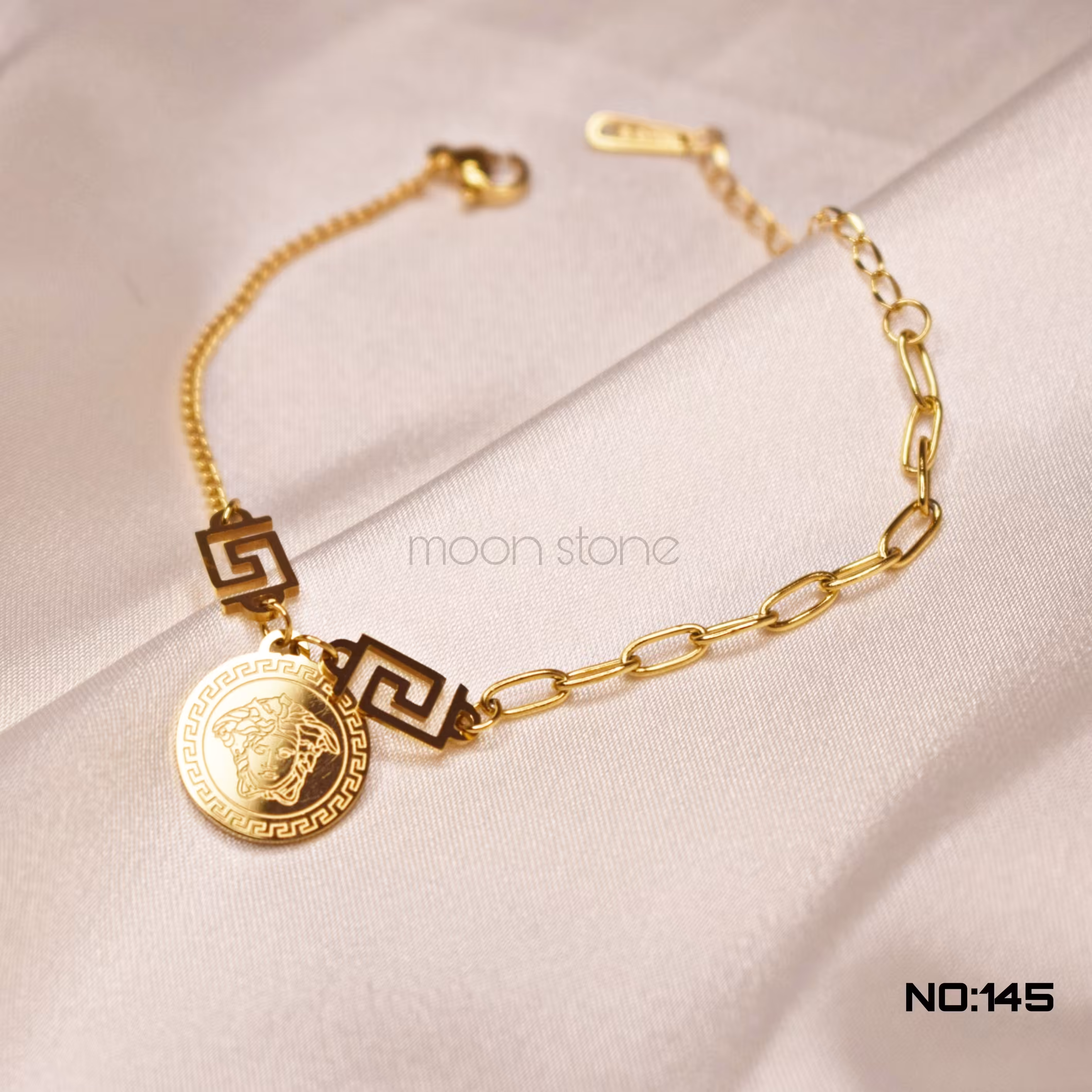 دستبند استیل طرح ورساچه کد 145