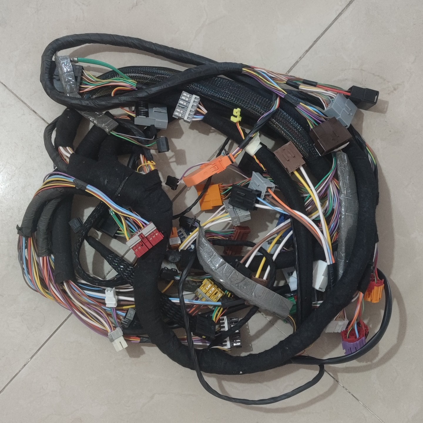 دسته سیم الکتریکی جلو داشبورد پژو 405SLX