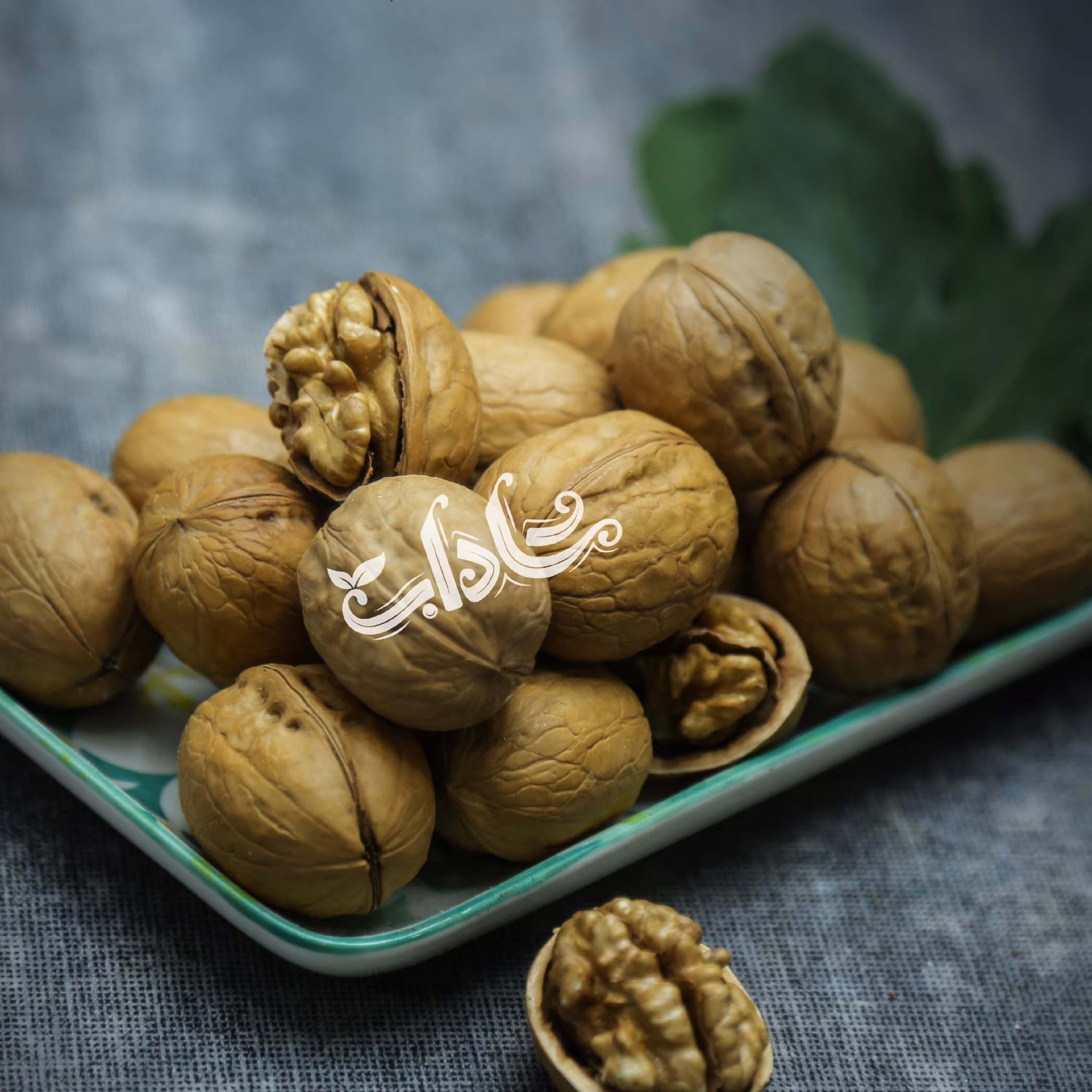 گردو وارداتی درجه یک تضمین کیفیت 1800 گرمی شاداب