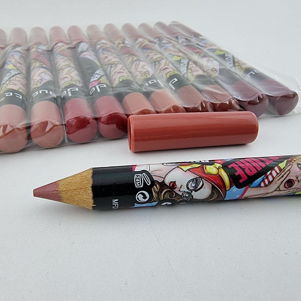 رژ مدادی دوسه پوکه عروسکی
Doucce lip pencil