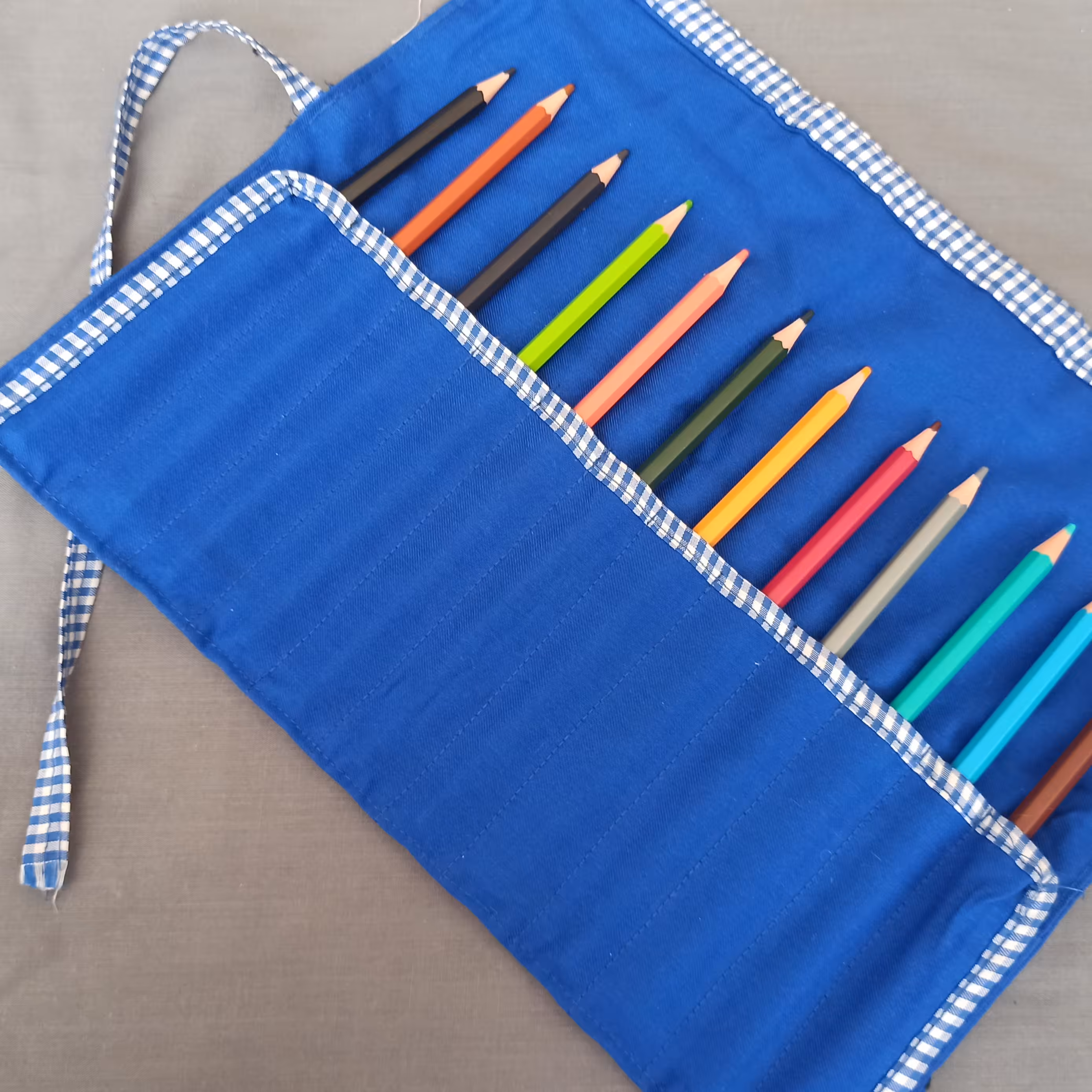 جامدادی پارچه ای