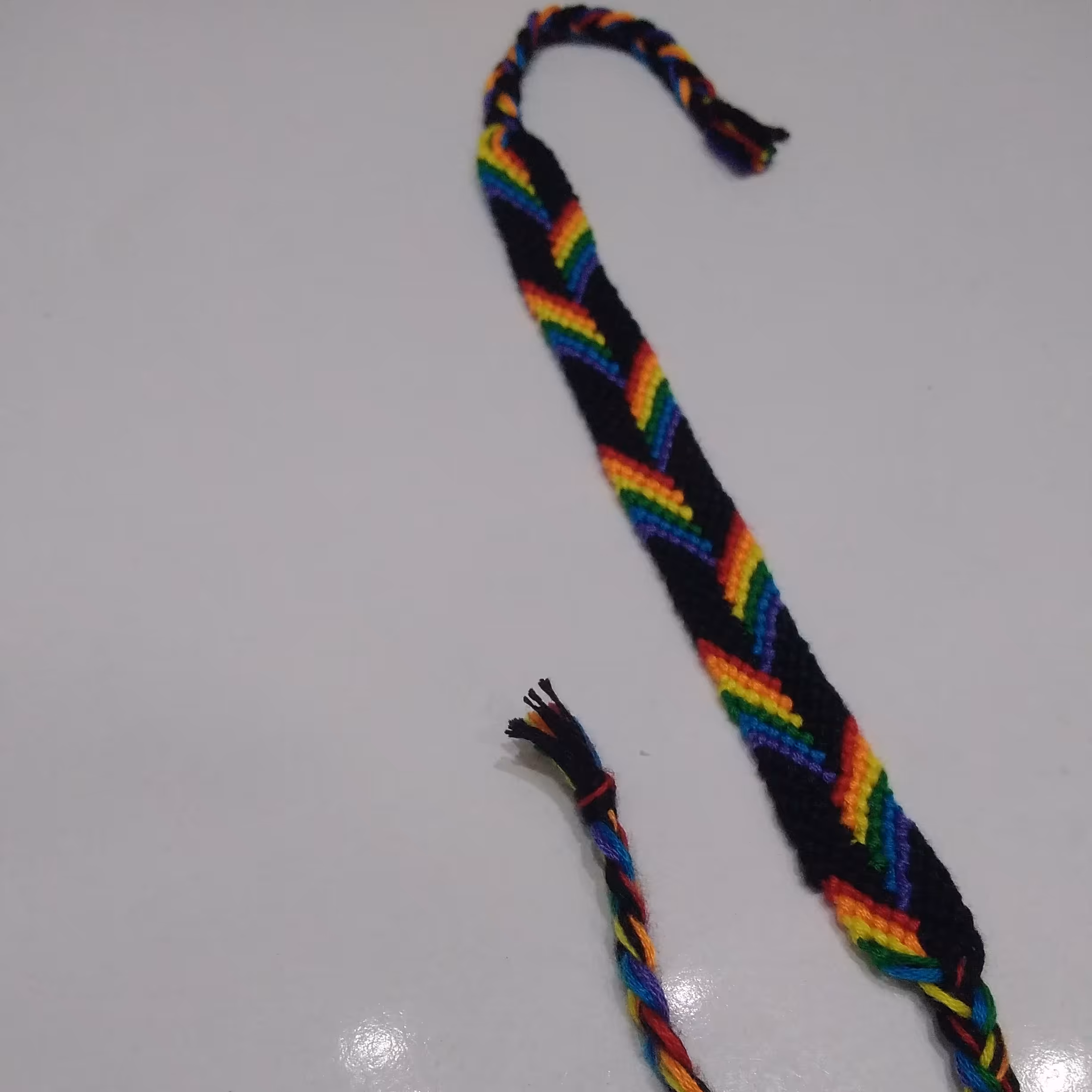 دستبند دوستی (کاملا دست ساز) طرح رنگین کمون