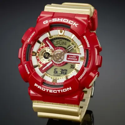 ساعت مچی جی شاک GA110 طلایی قرمز  (جیشاک GShock) ، صد در صد ضدآب ، تنظیم اتوماتیک با پایتخت کشورها ، اتولایت دار