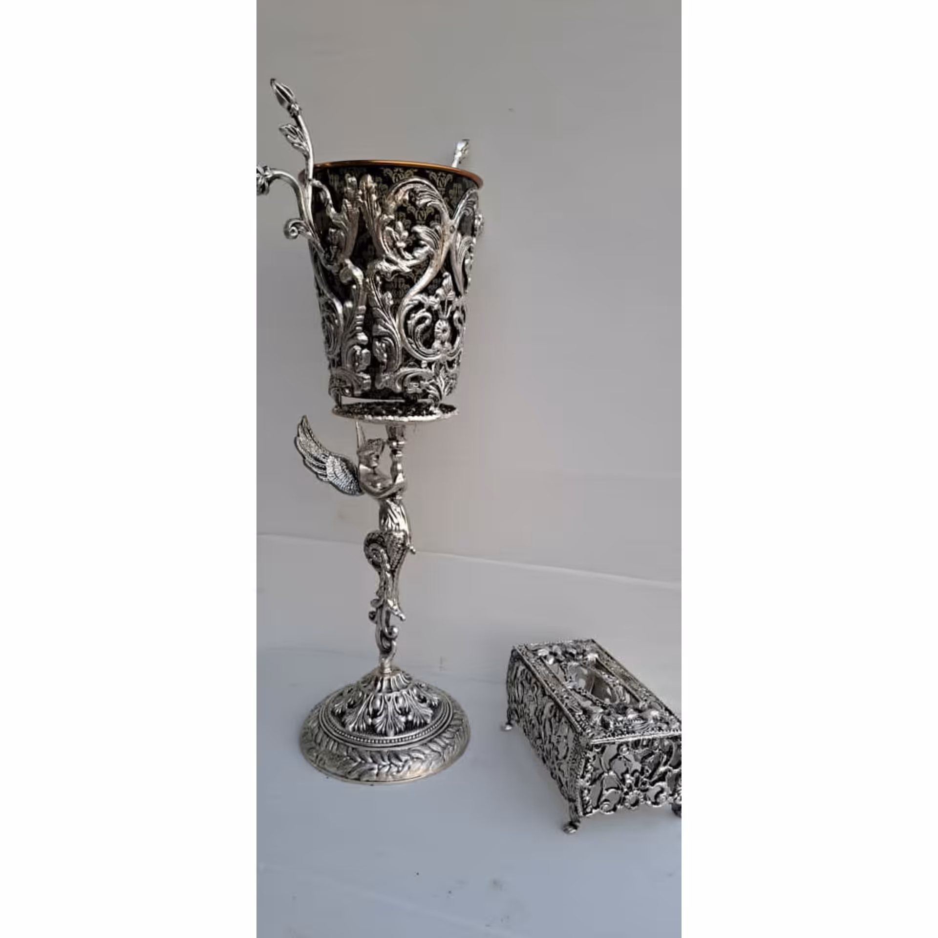 سطل و جادستمال ملائکه آبکاری نقره(ارسال با باربری به صورت پس کرایه)