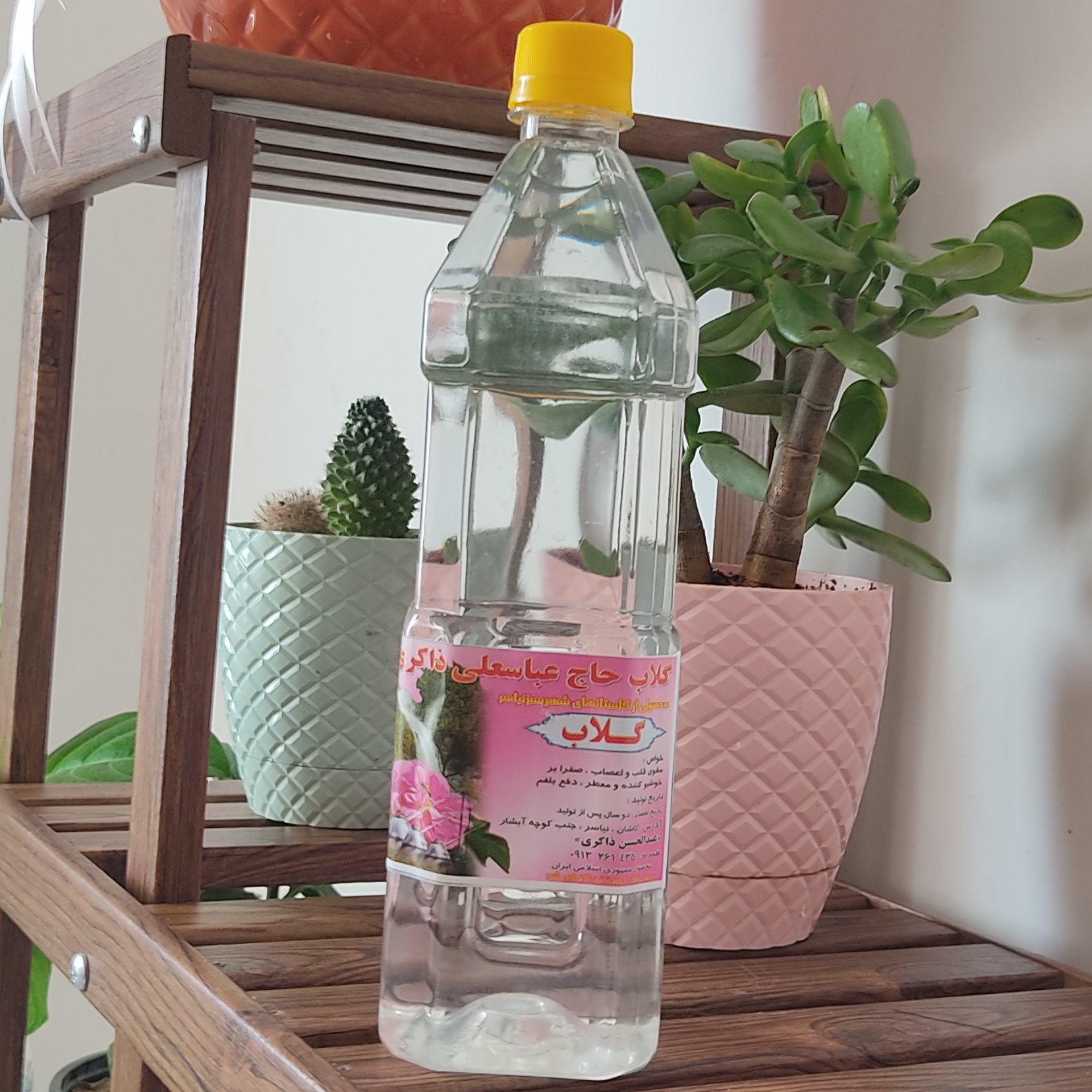 گلاب ناب یک آتیشه نیاسر کاشان،1لیتری،تولید سنتی،خوش عطر و پرخاصیت