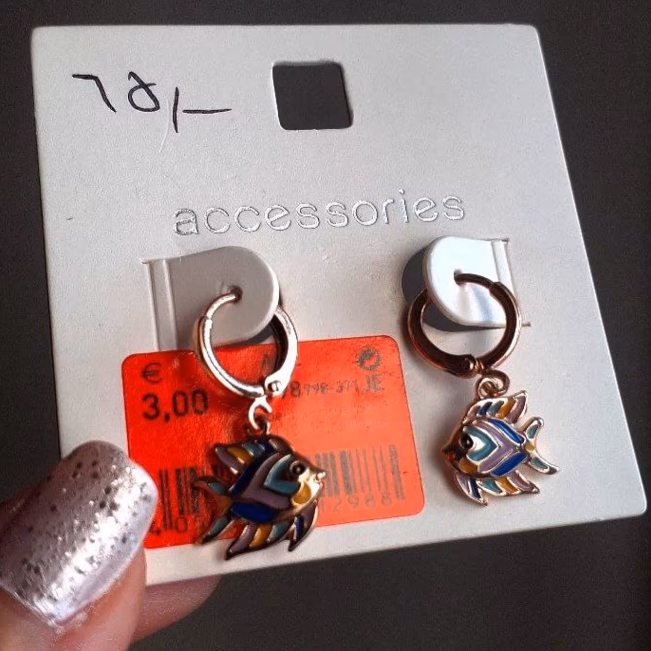 گوشواره ماهی گوشواره ضد حساسیت گوشواره برند گوشواره مینیمال گوشواره ترند گوشواره طلایی گوشواره استیل گوشواره مجلسی