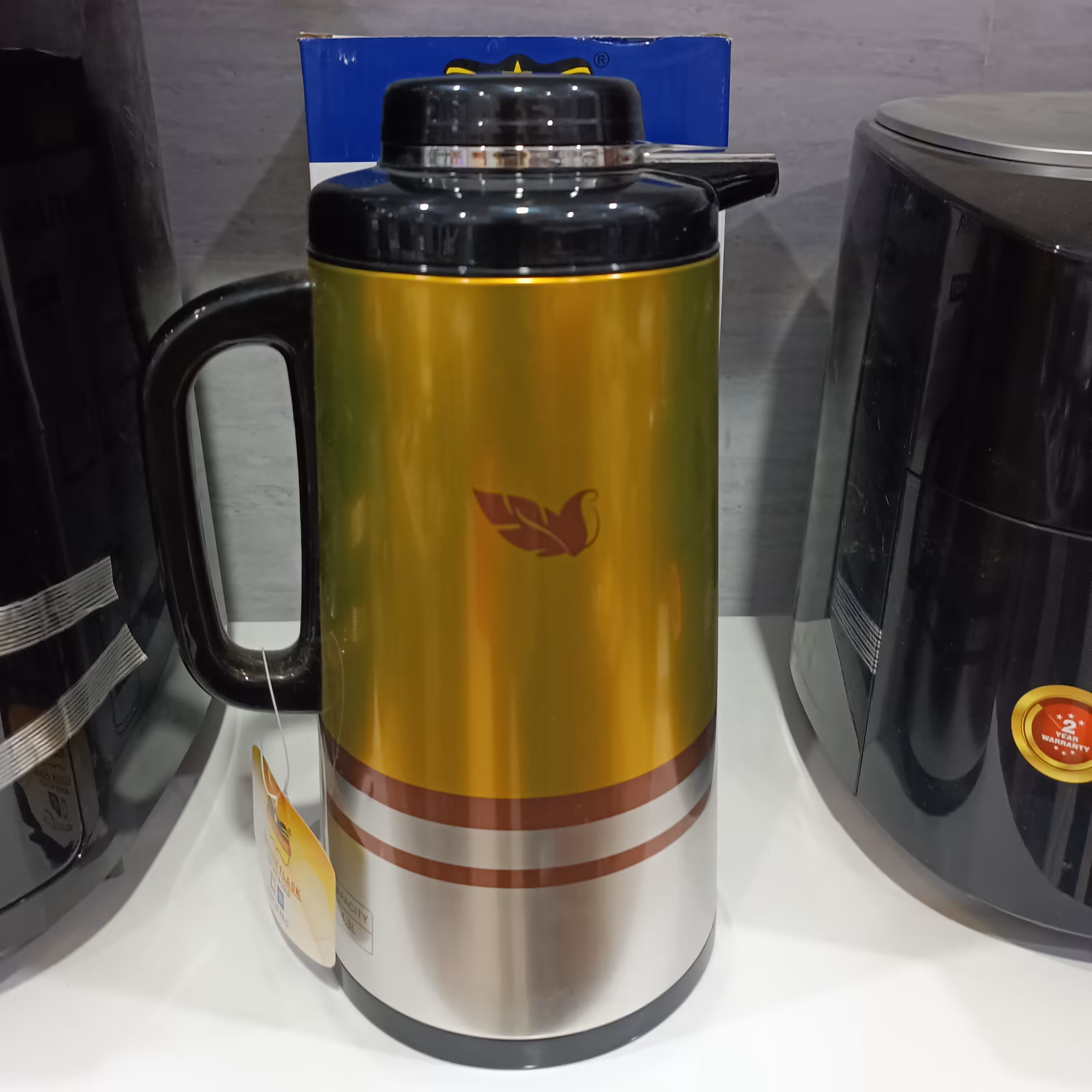 فلاسک 1.3لیتر شیشه قرمز مارک رمانتیک هوم