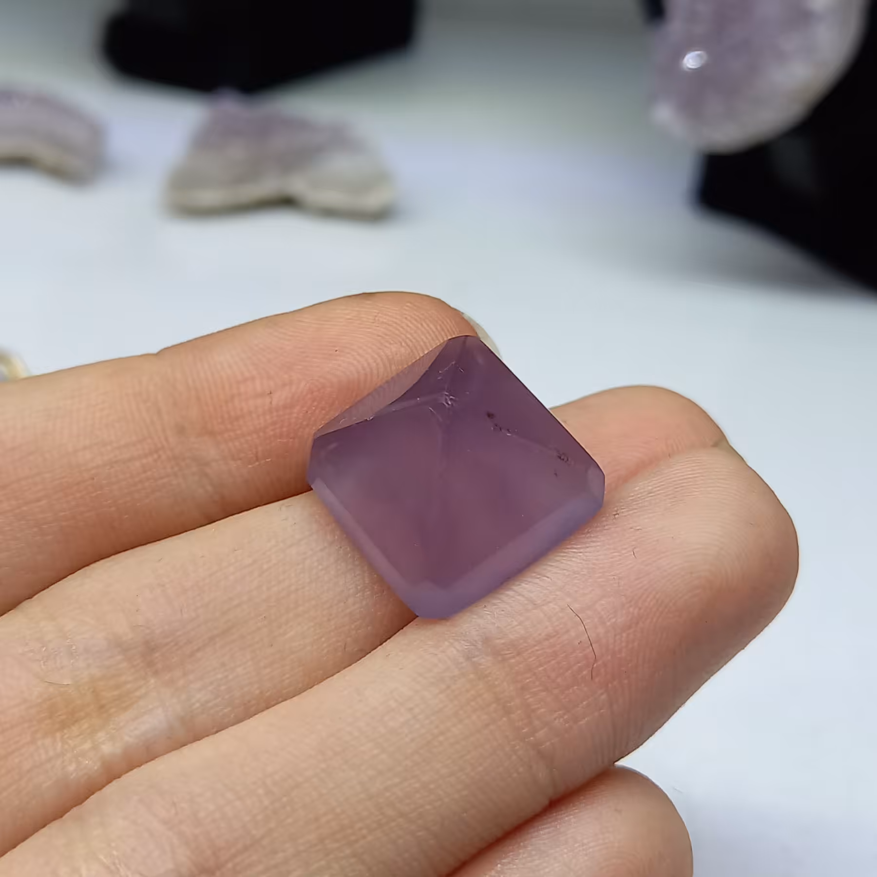 عقیق سوسنی تراش خاص