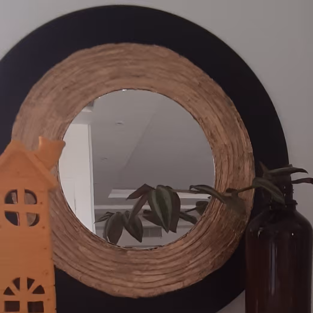 آیینه‌‌ دکوری