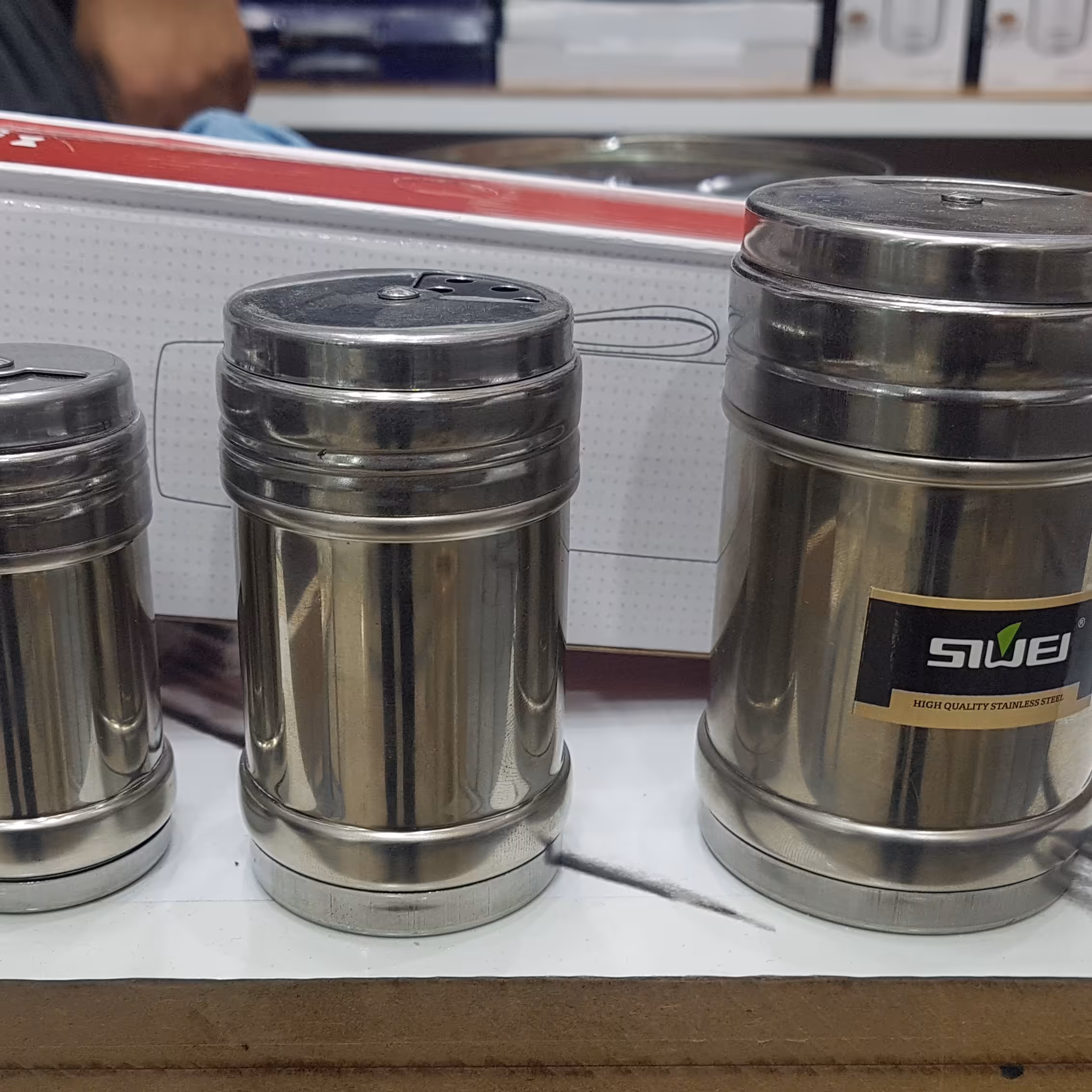 نمک دان تمام استیل در سه سایز