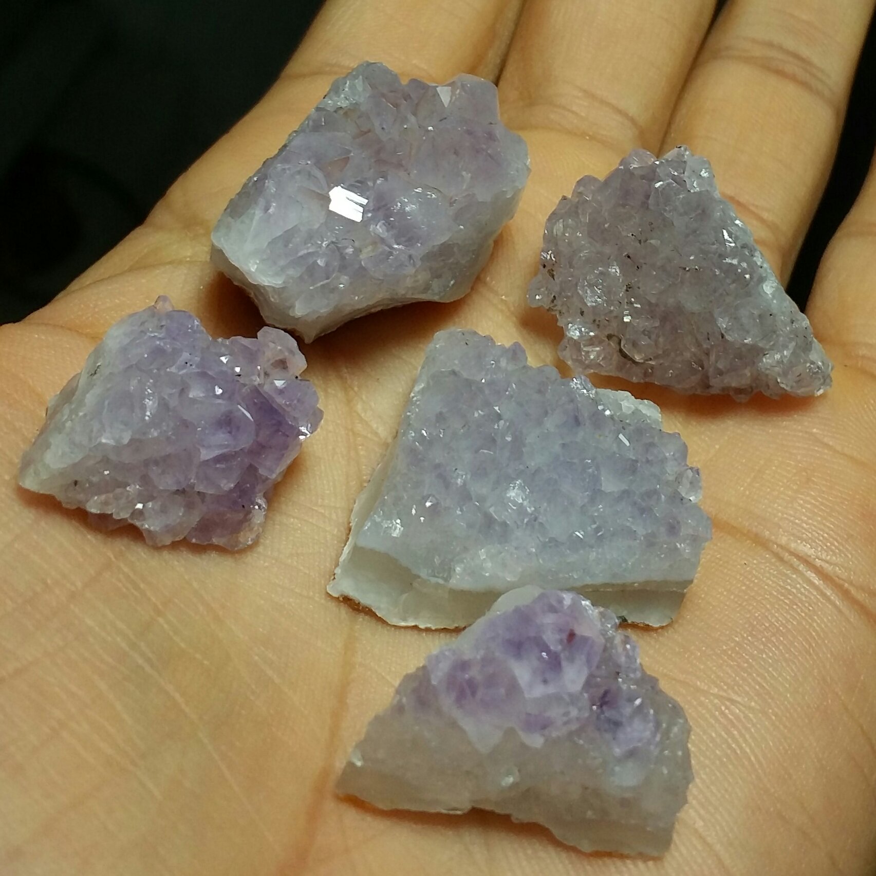 پک 5 عددی اقتصادی سنگ راف حبه آمیتیس پر رنگ خاص بسیار زیبا دیدنی کاملا طبیعی شاهکار خلقت کد 9214