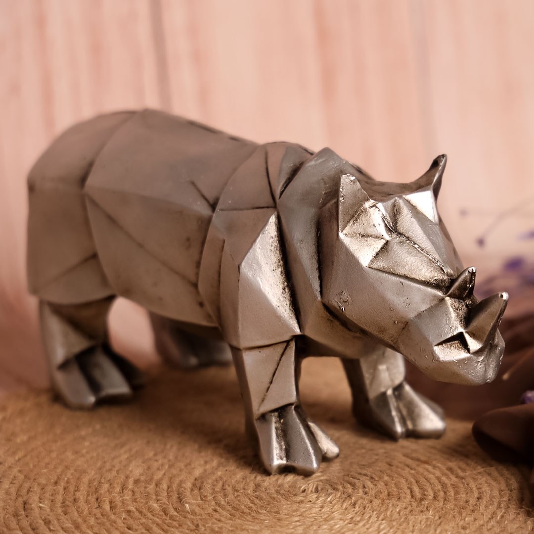 دکوری کرگدن گرافیکی نقره ای