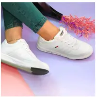 کفش اسپورت شیک باکیفیت برند TOMMY.زیرهPUو رویه باکیفیت.شیک و راحت.خوشپا و ظریف.زنانه و مردانه.از سایز های 37 تا 44 