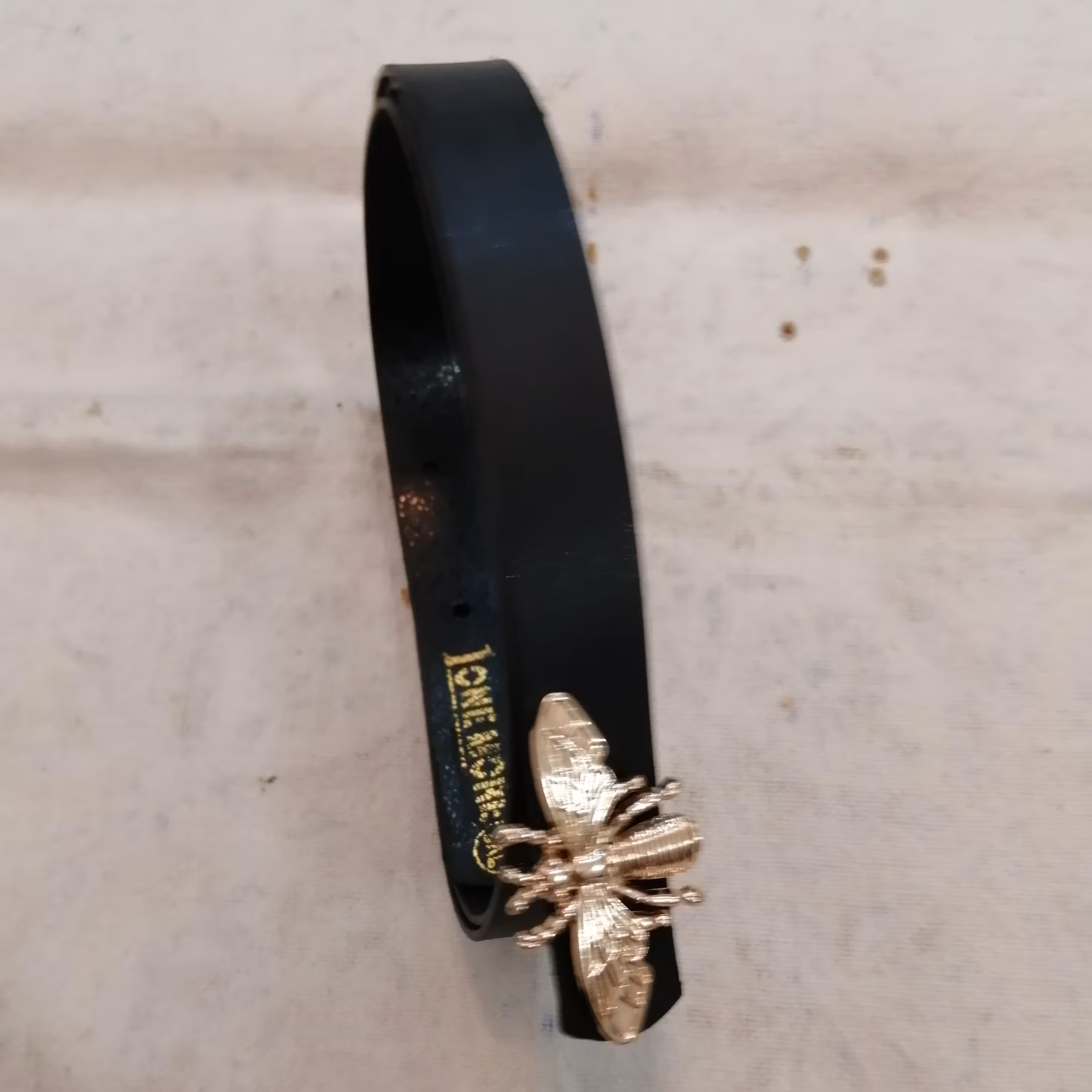 کمربند سگک دار 