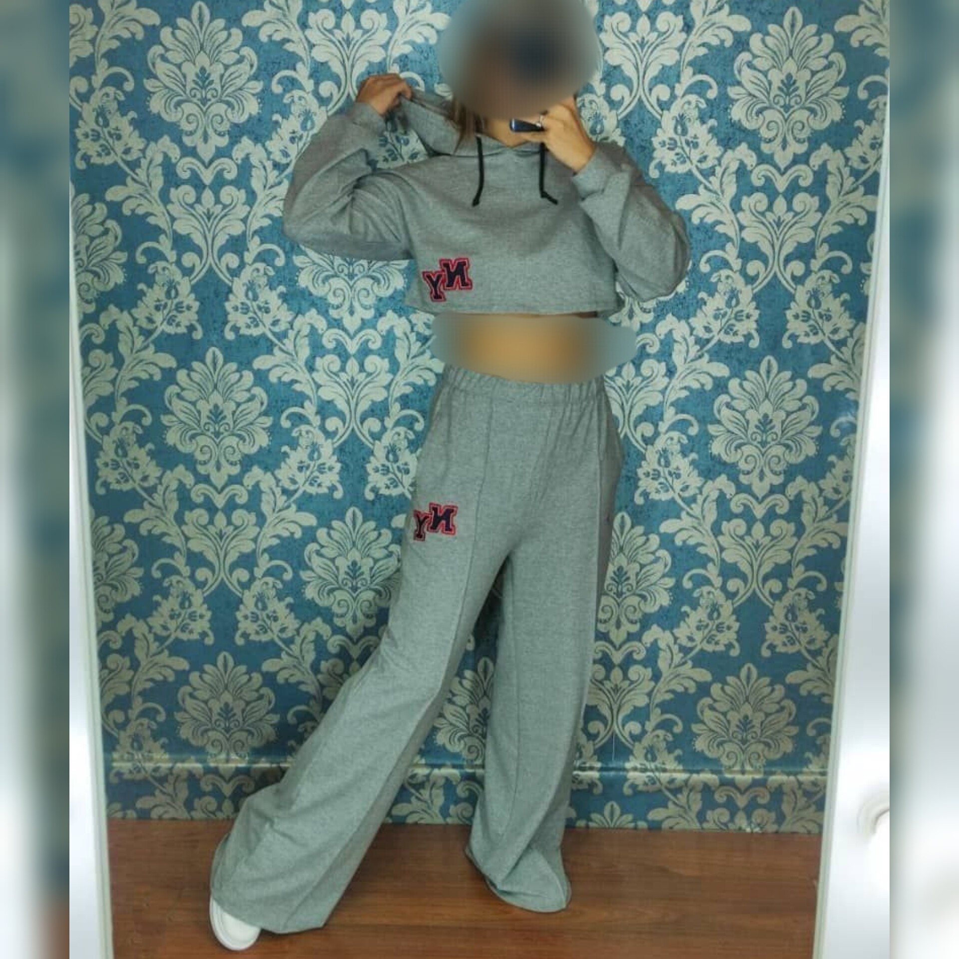  ست نیمتنه شلوار کلاهدار لش
کار مدلینگ شده و دقیقا مطابق تصویر
مناسب 4فصل
فری سایز از 38 تا 46 قد شلوار 110