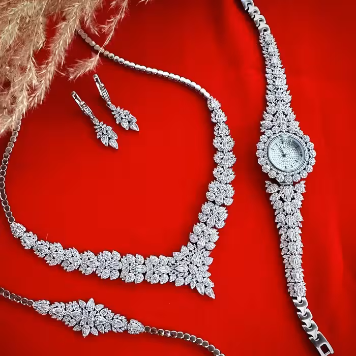 ست ساعت و سرویس نقره 925 روکش طلا سفید همراه با فاکتور سربرگ دار 