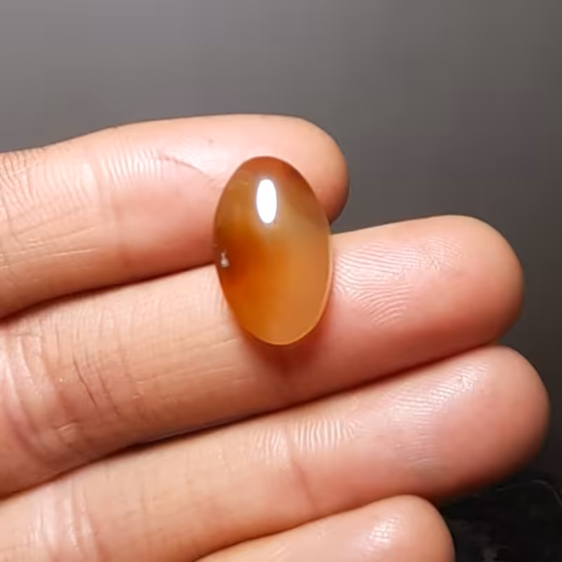 نگین عقیق عسلی