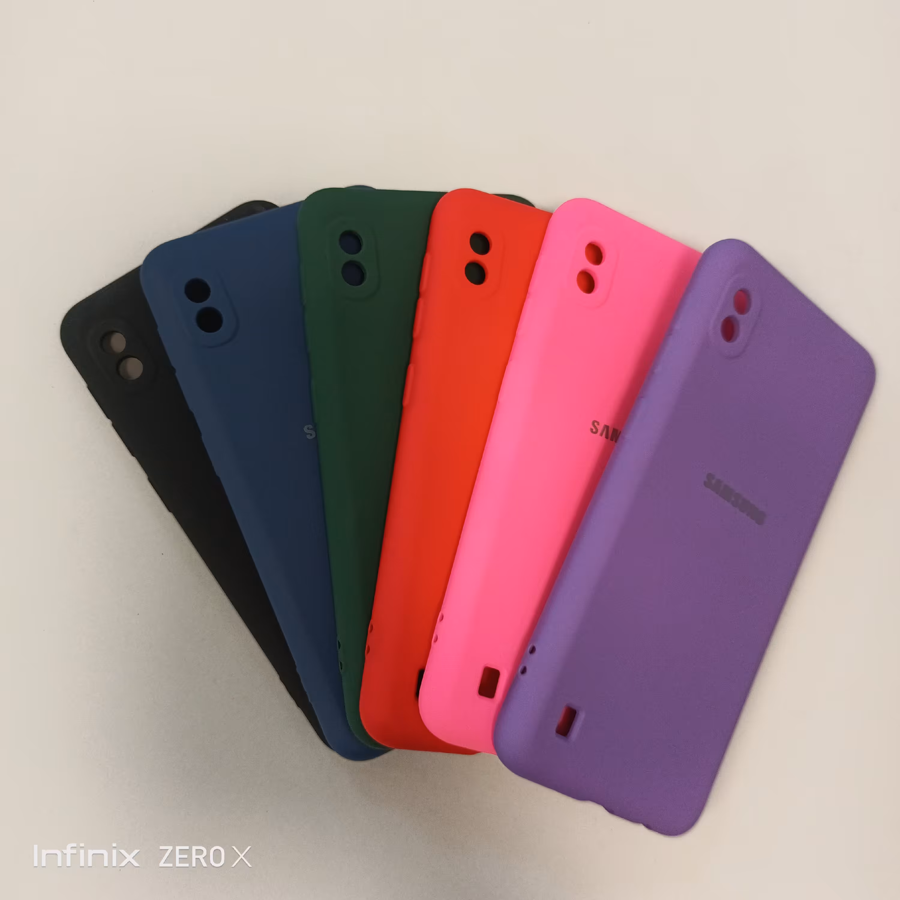 گارد سیلیکونی درجه یک مخملی مناسب سامسونگ A10  