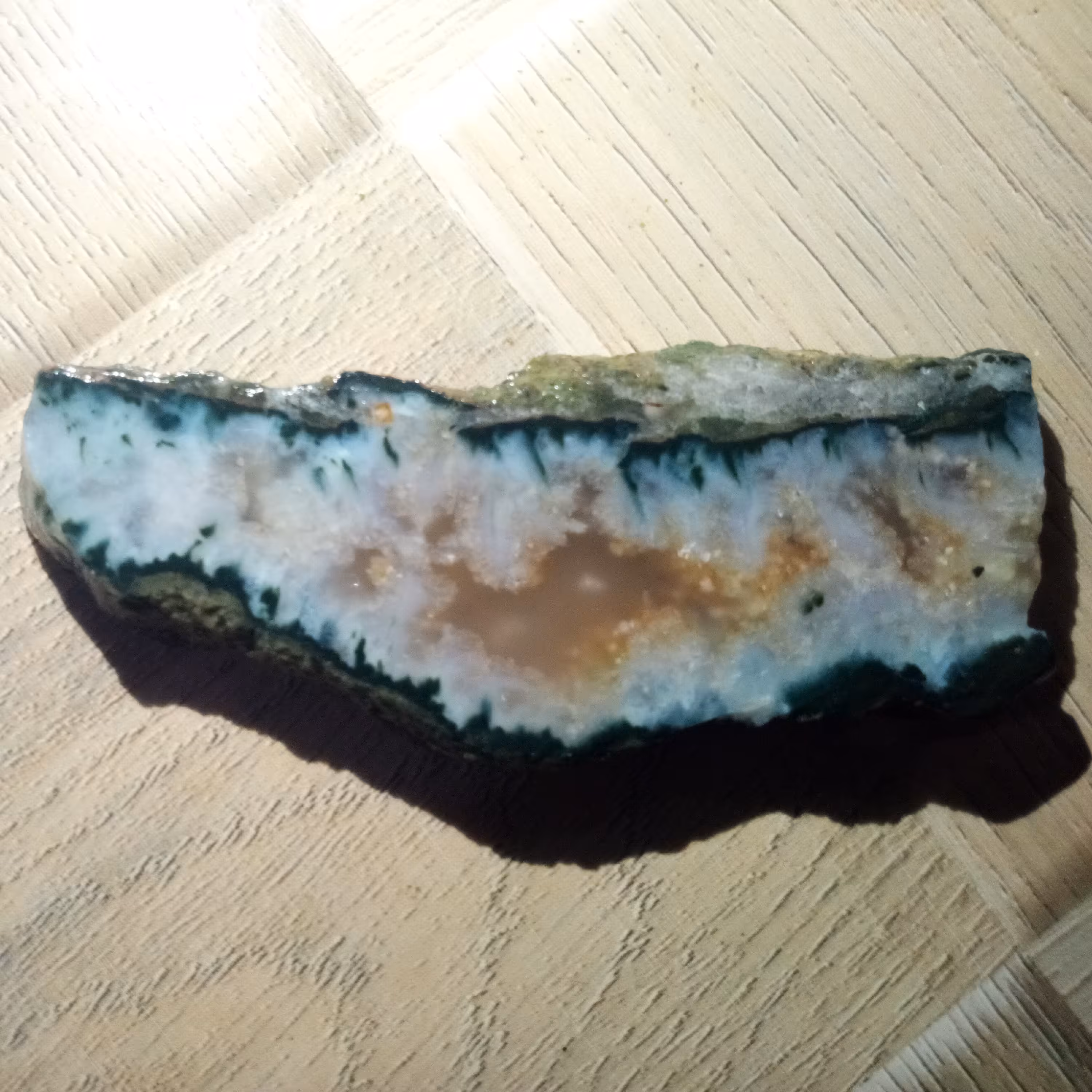 اسلب عقیق شجر  برفی سفید و کهربائی(کد0046)