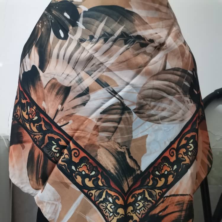 روسری حراجی