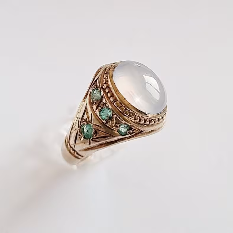 انگشتر نقره مردانه نگین عقیق کبود دور زمرد