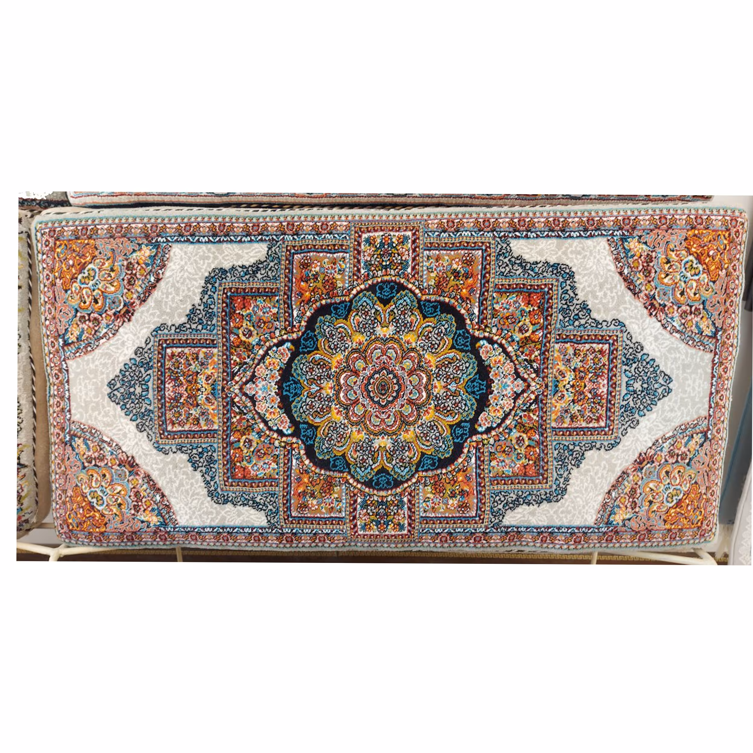 پشتی پرزی نقشه حوض نقره - ارسال به صورت پس کرایه