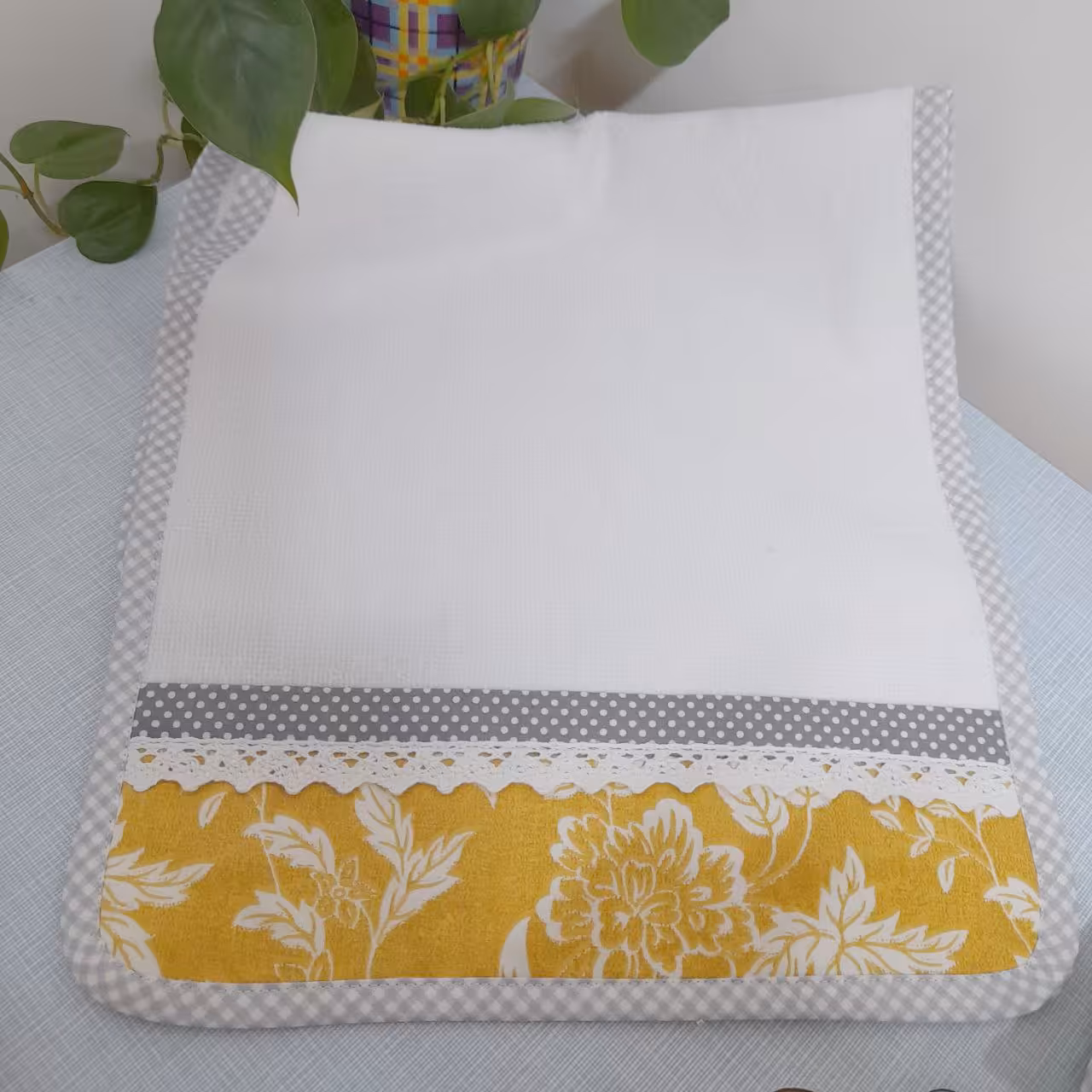 حوله اشپزخانه طوسی زرد