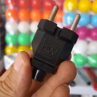 دوشاخه معمولی مشکی برق پیکو