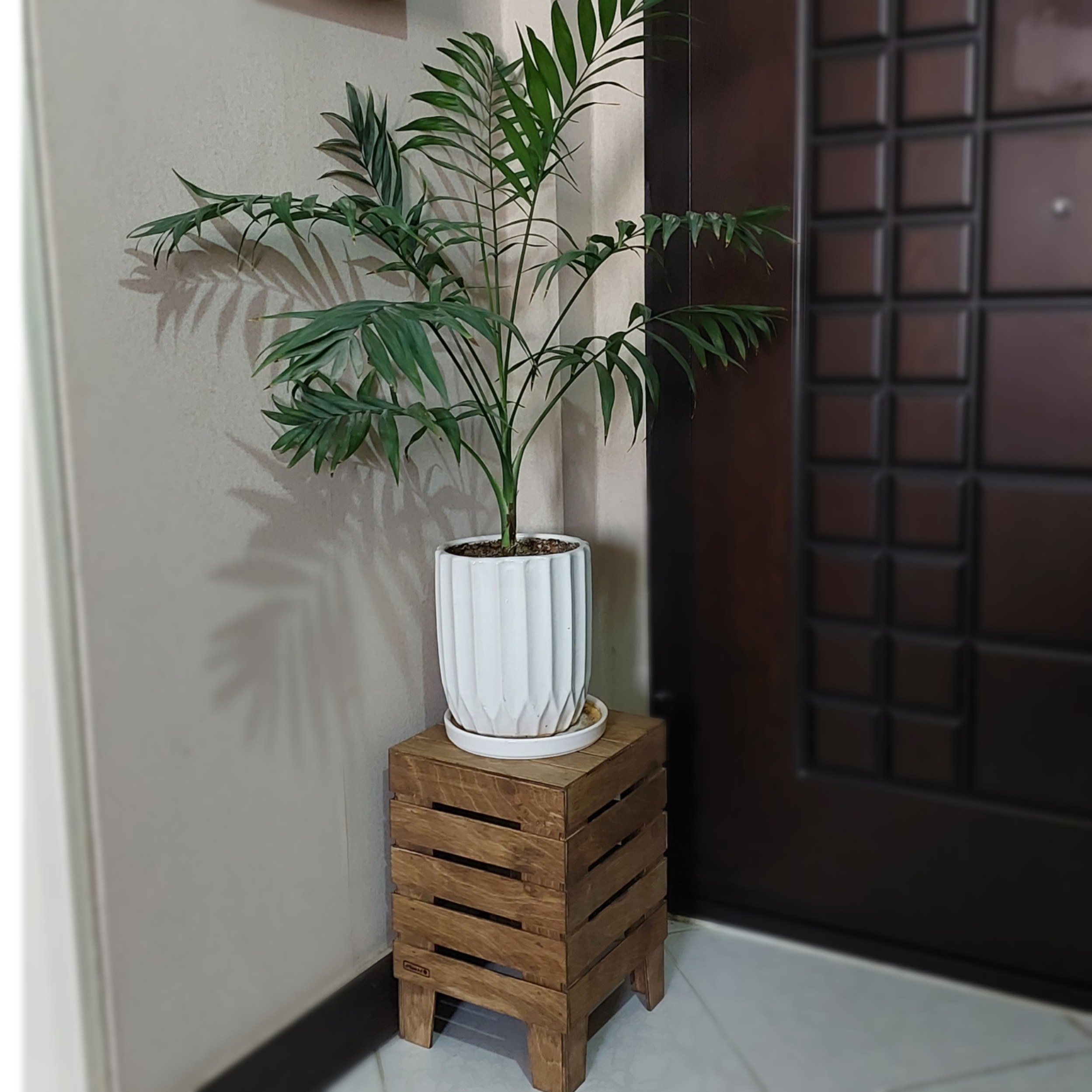 استند گلدان چهار پایه