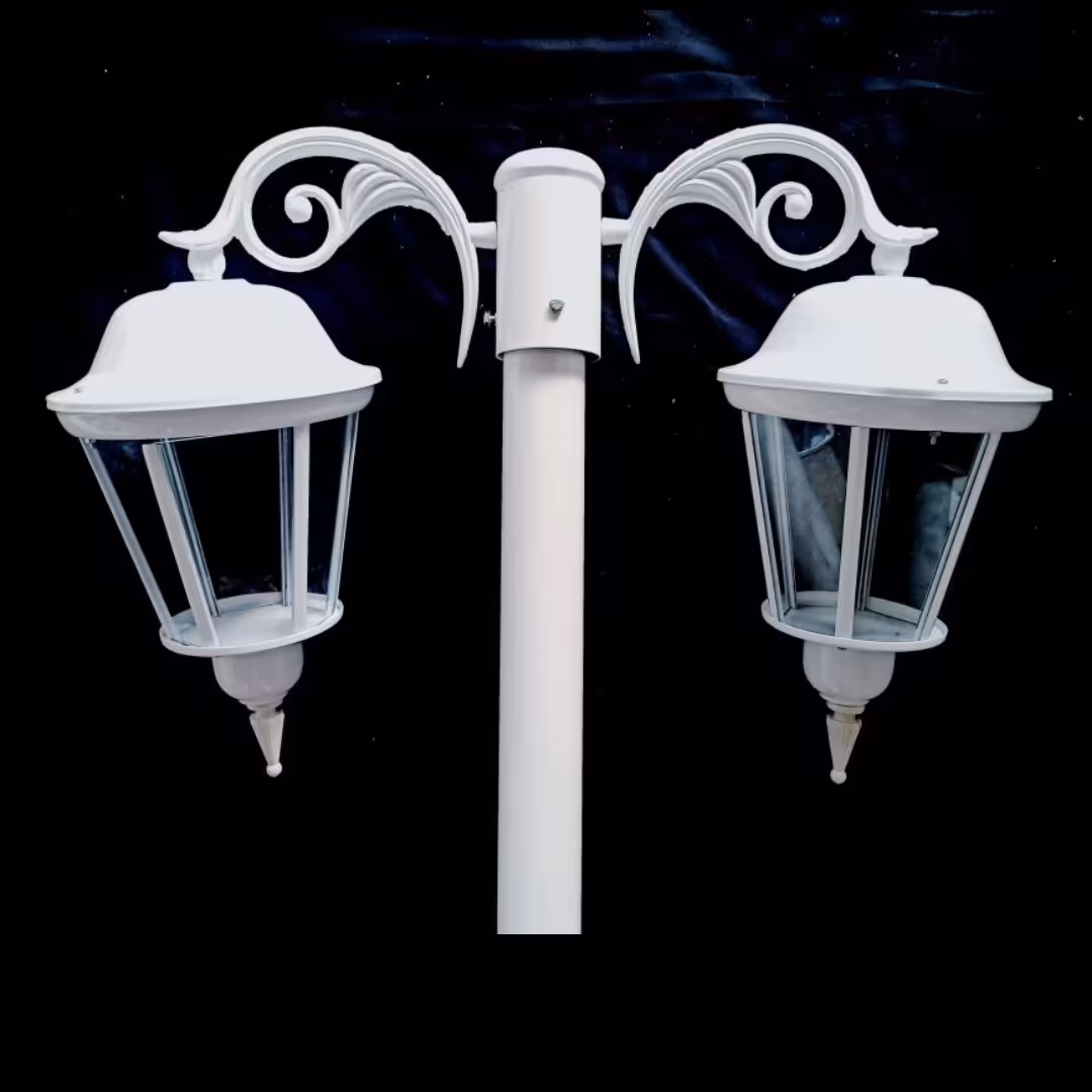 چراغ حیاطی دوشاخه سفید