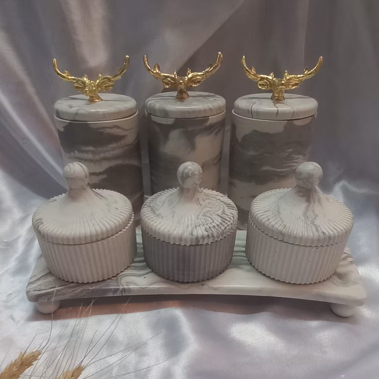 پاسماوری جذاب ومدرن باگوزن شاخ دارسفیورگه های طوسی