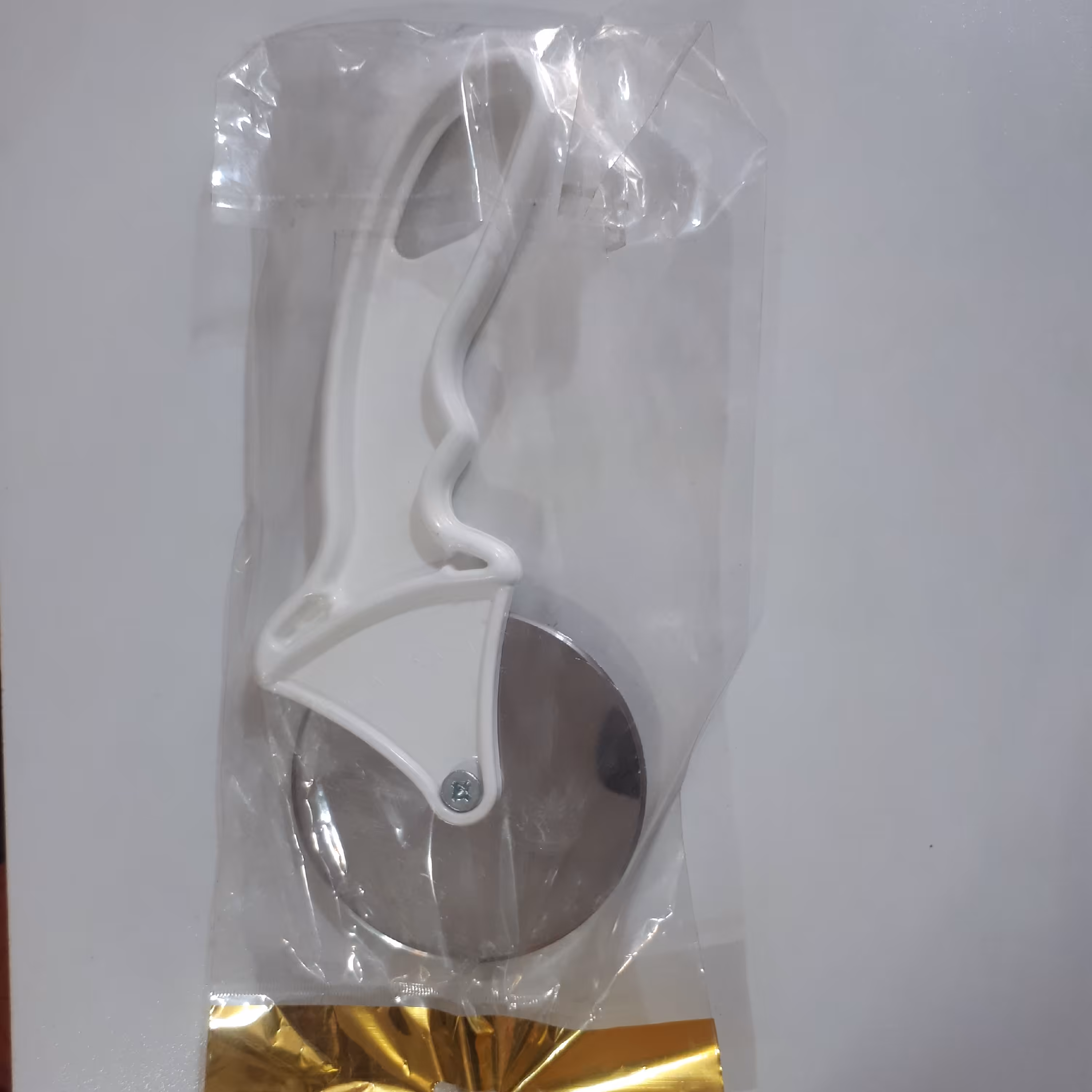 ابزار  پیتزابر دسته سفید خیلی بزرگ