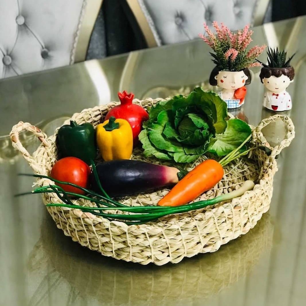 سبد حصیری بافت چند کاره میوه خوری و جای تزییات رنگ نسکافه ای