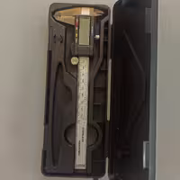 کولیس دیجیتال فلزی 15سانتی متر  دقت دو صدم میلی متر