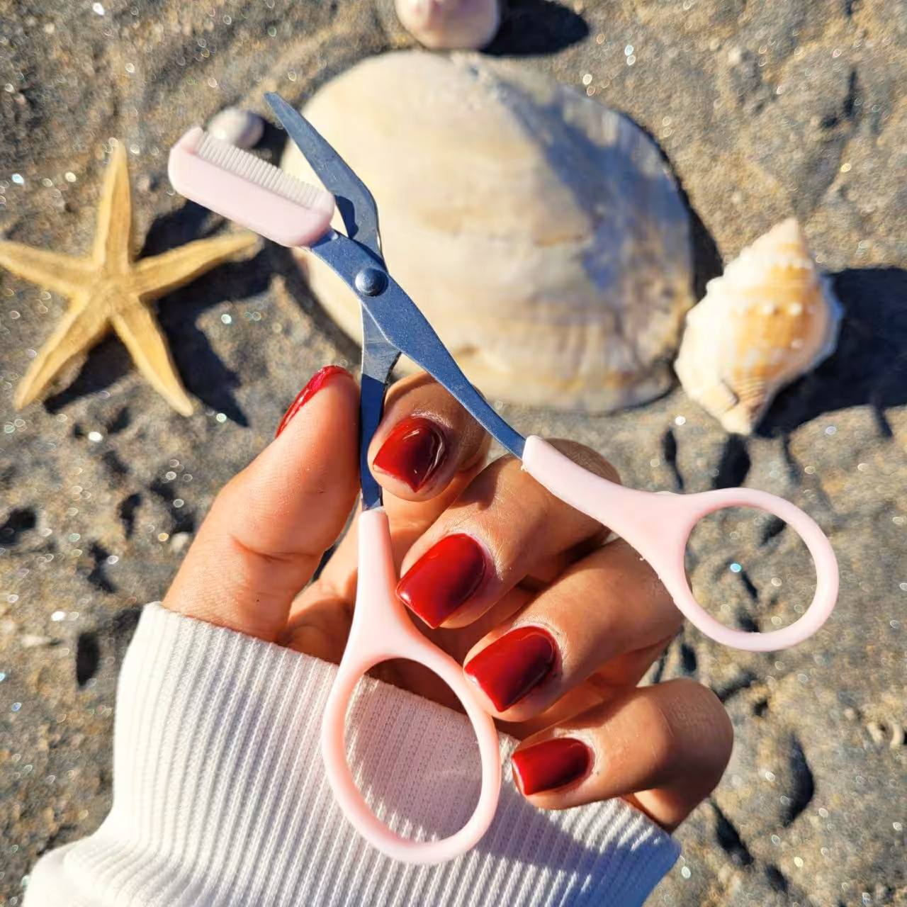 قیچی ابرو شانه دار 