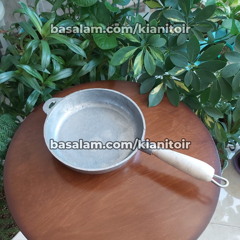 تابه آلومینیوم فشرده بدون روکش شیمیایی با دسته چوبی سایز کوچک