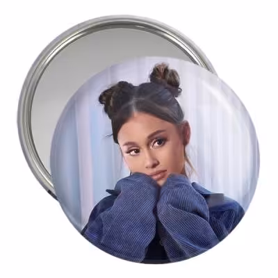 آینه جیبی خندالو مدل آریانا گرانده Ariana Grande کد 19063