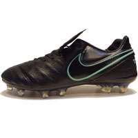 کفش استوک مخصوص استفاده در چمن طبیعی نایک تیمپو nike tiempo football shoes