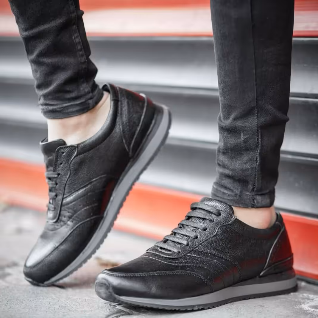 کتونی طبی تمام چرم طبیعی تبریز مدل ژانویه رنگ مشکی سایز 40 الی 44