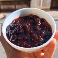 مربای خوشمزه و تازه آلبالو تمشک 