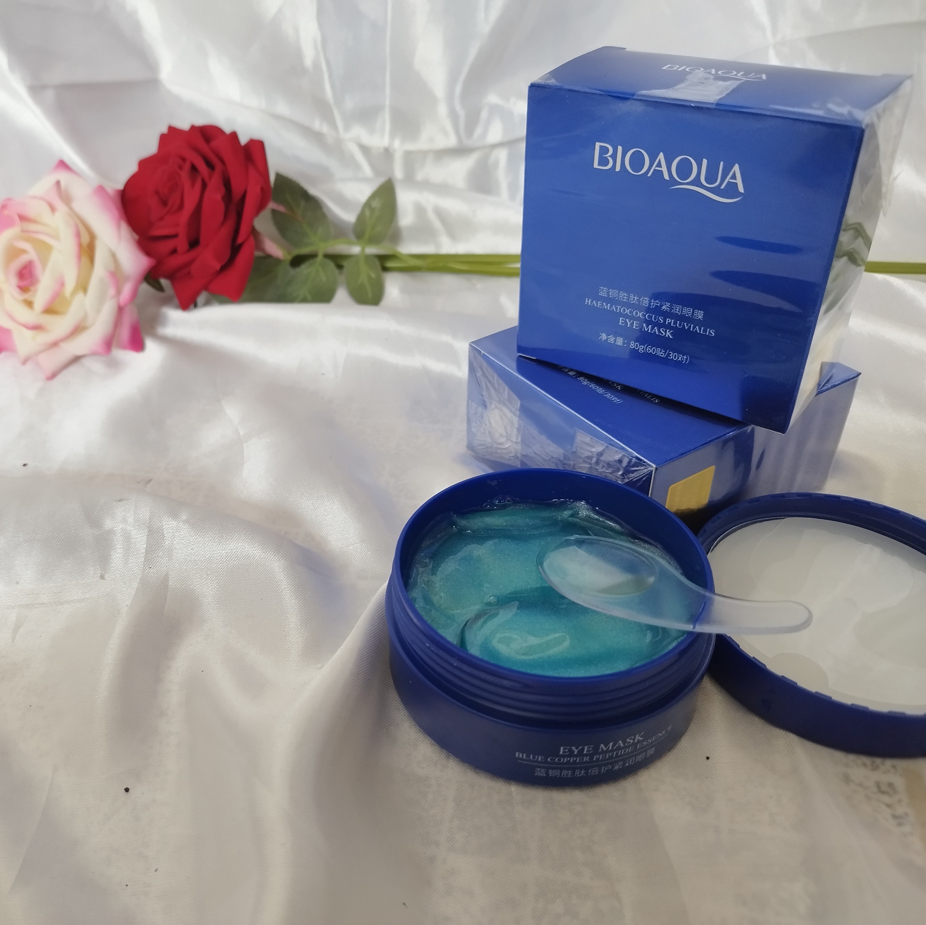 پچ زیر چشم کاسه ای مس آبی بیوآکوا