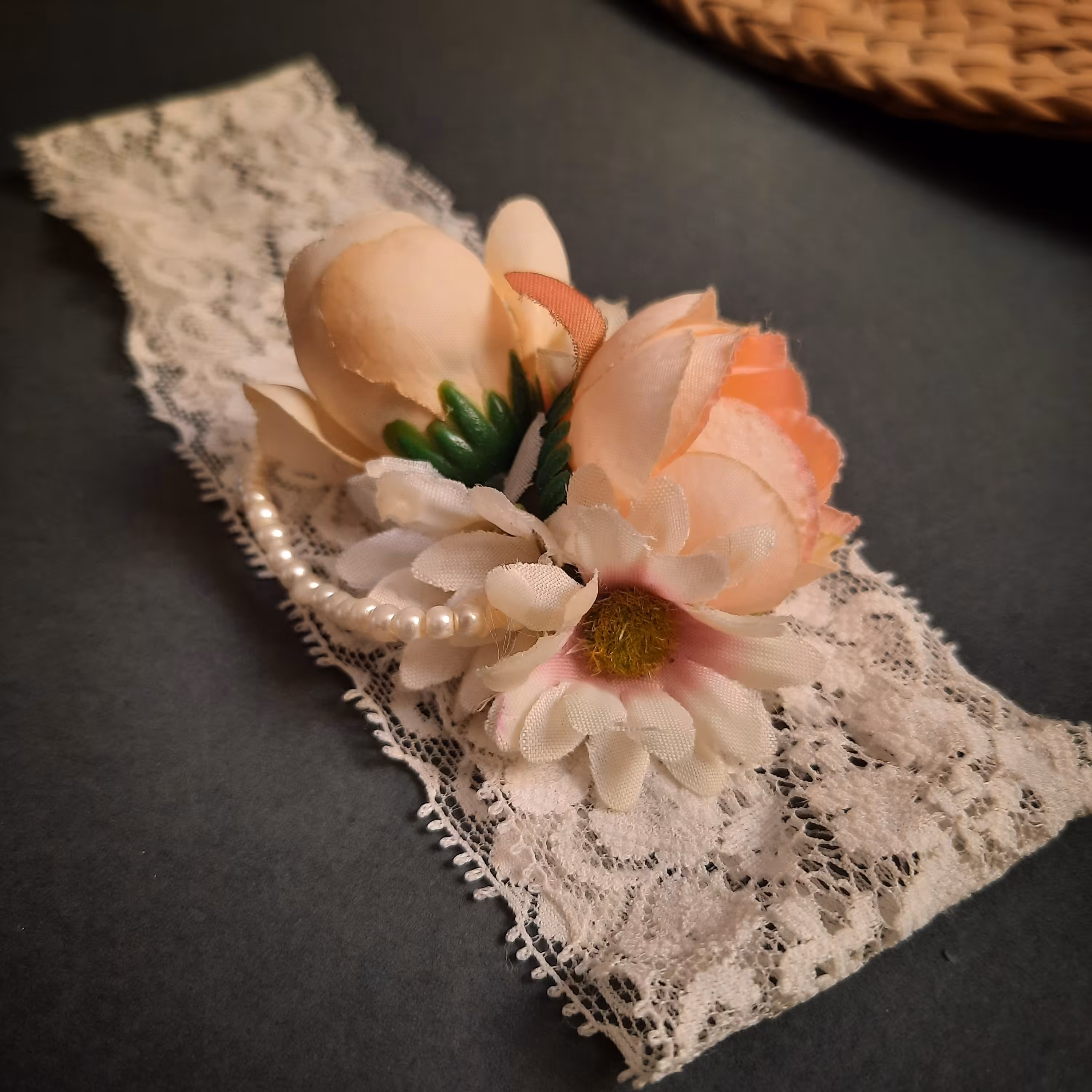 هدبند مجلسی دیزاین کفشدوزک مدل نازلی