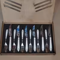 کارد و چنگال سفید