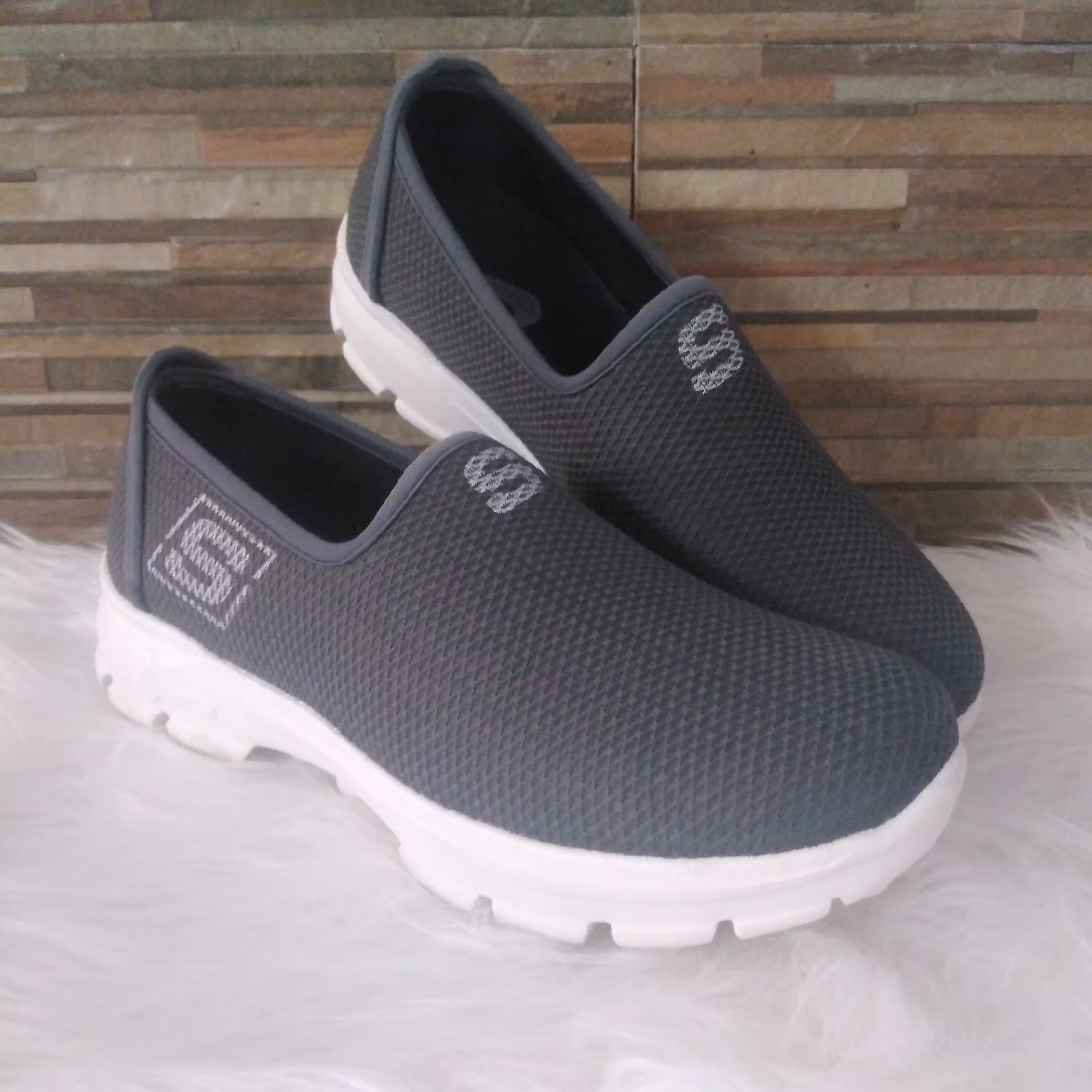 کفش راحتی ومناسب فصل مردانه